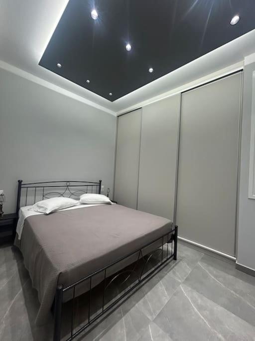 Luxury Apt 5Min To Metro Nikaia ピレウス エクステリア 写真