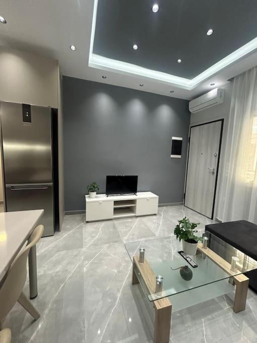 Luxury Apt 5Min To Metro Nikaia ピレウス エクステリア 写真